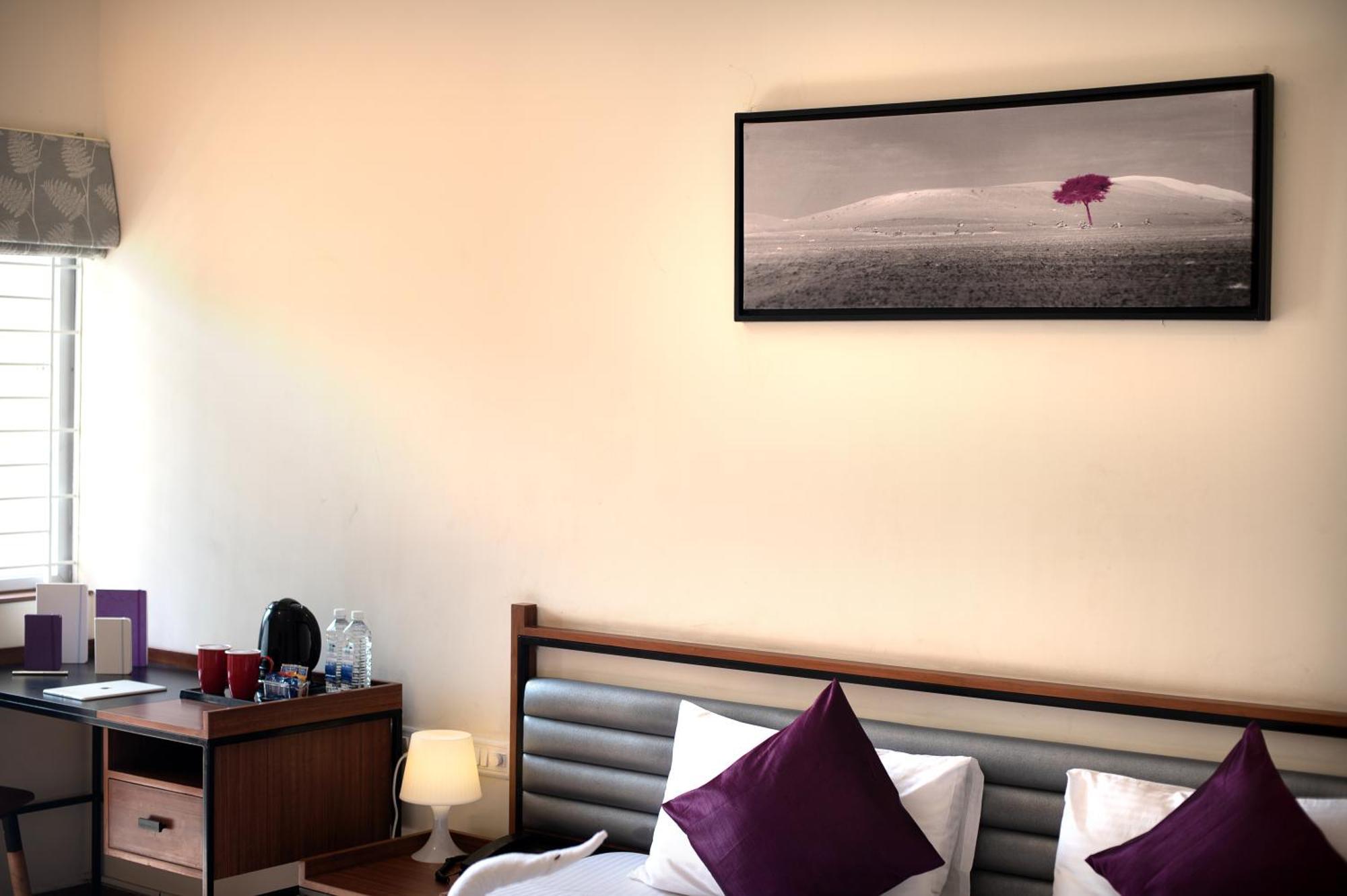 ホテル Purple Cloud Urban バンガロール エクステリア 写真