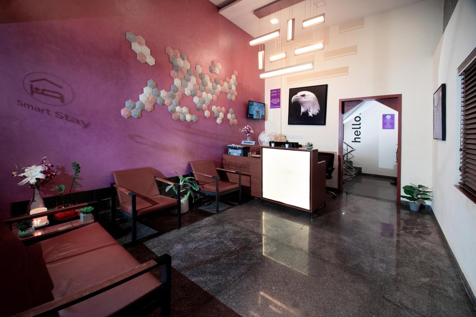 ホテル Purple Cloud Urban バンガロール エクステリア 写真
